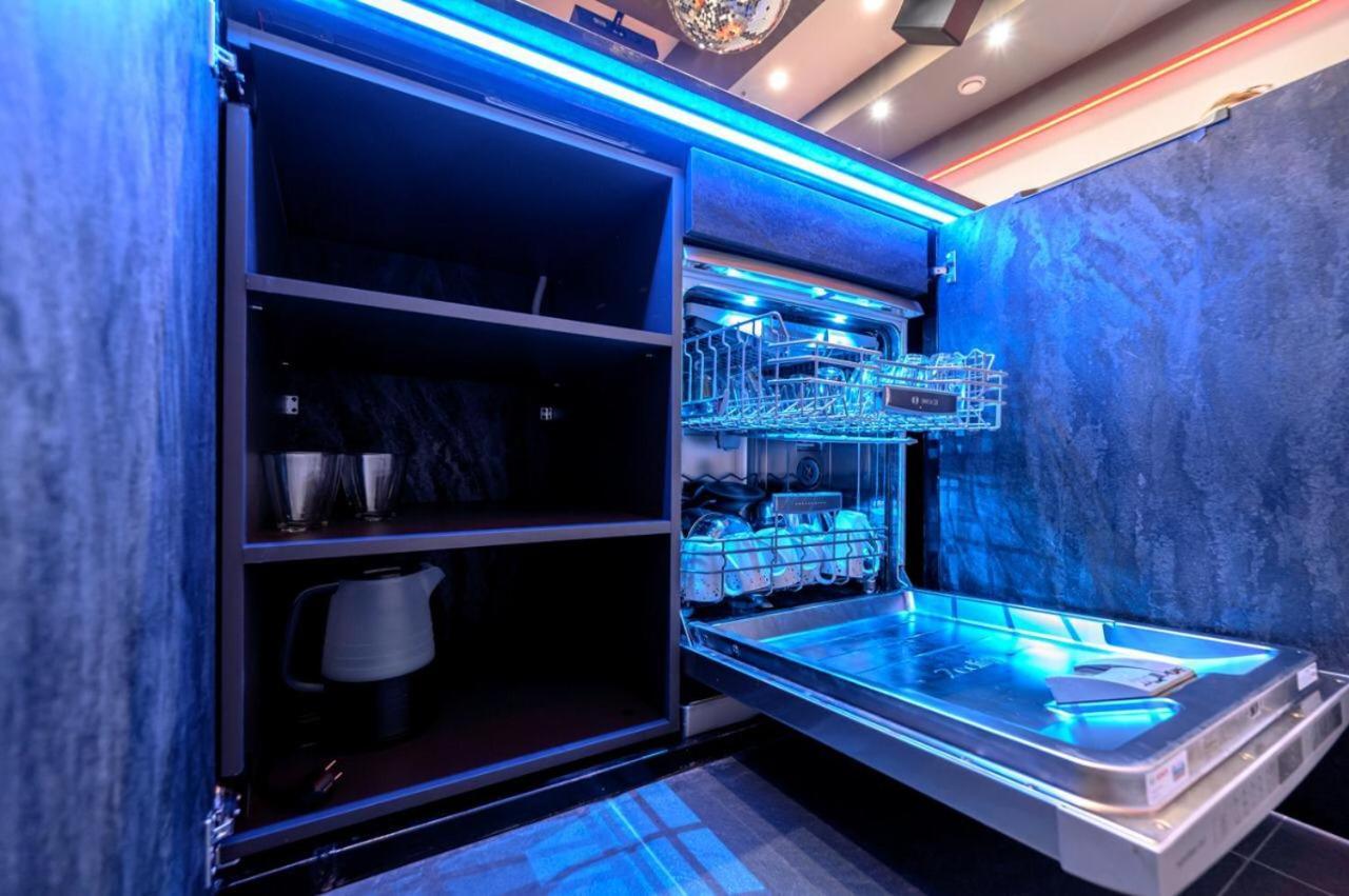 Party Luxury 3Br Sea View Apartment In Arcadia Odesa Exterior foto